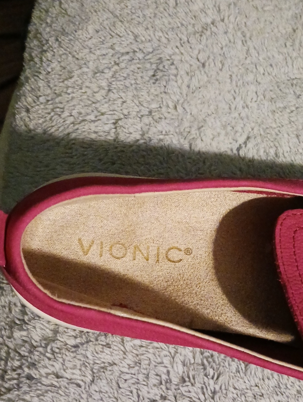Women's Vionic Slip On Leather Shoes - Picture 7 of 8